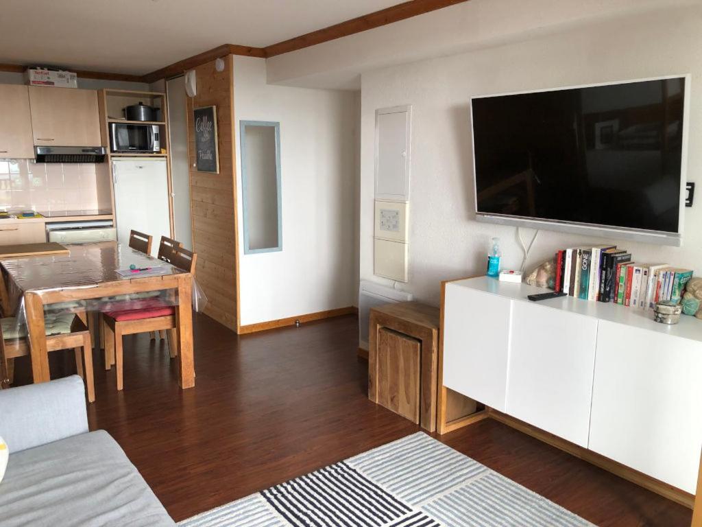 Lama-gîte-des-puys T3 Lamado Vue époustouflante Sud Avec Grande Terrasse Appartement *