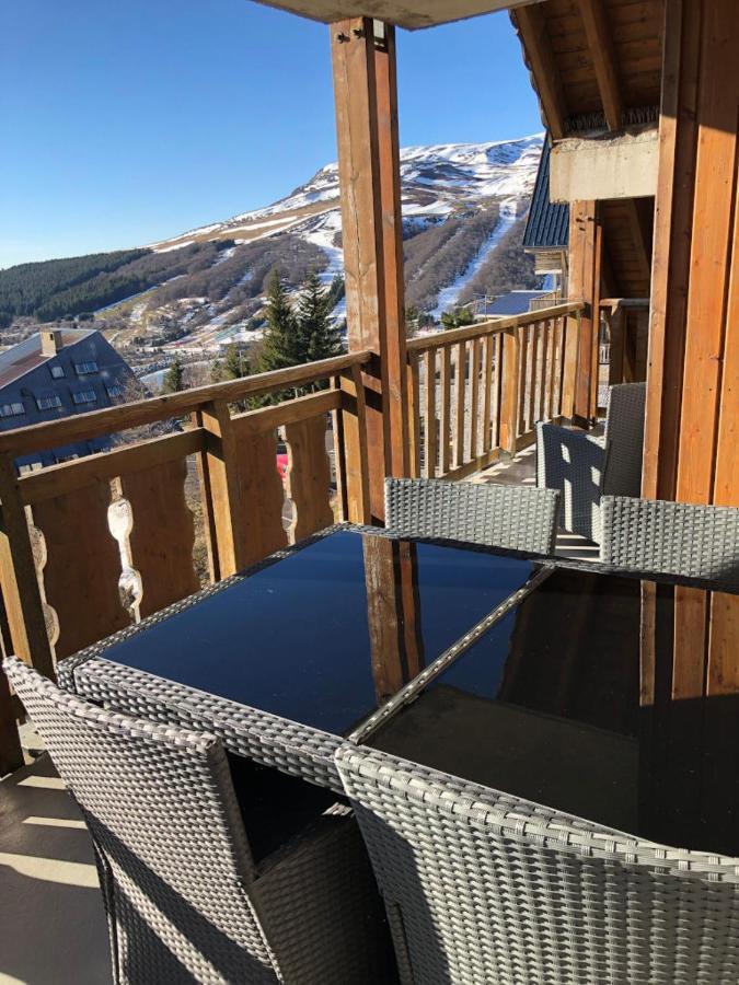 Lama-gîte-des-puys T3 Lamado Vue époustouflante Sud Avec Grande Terrasse Appartement